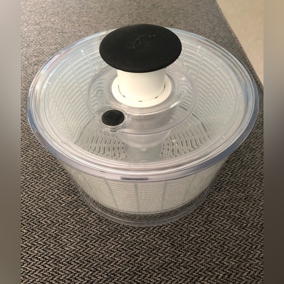 OXO Salad Spinner - Picture 1 of 3